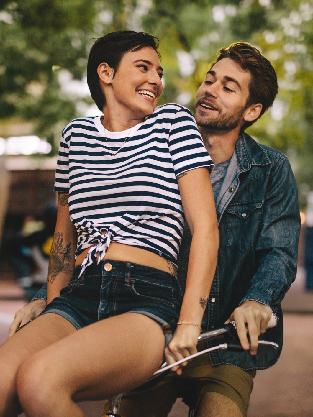 Kesslerplatz junges Paar Kesslerplatz junges Paar